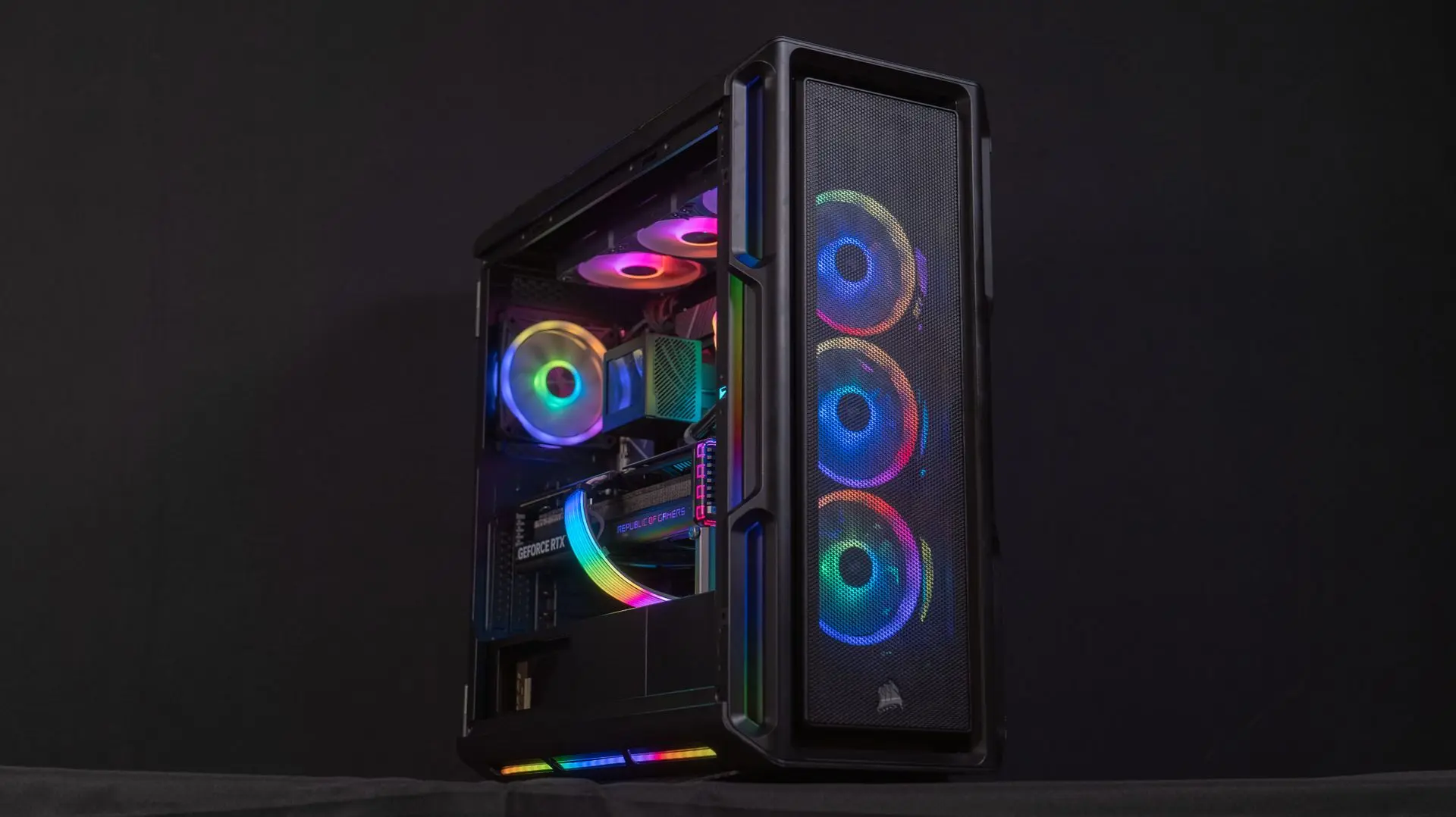 PC Good Guy sur mesure réalisé par FlowUP avec éclairage RGB