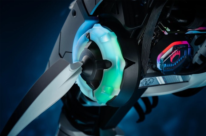 PC de collection Shark X par Cooler Master chez FlowUP : un design futuriste et audacieux pour une configuration hors du commun