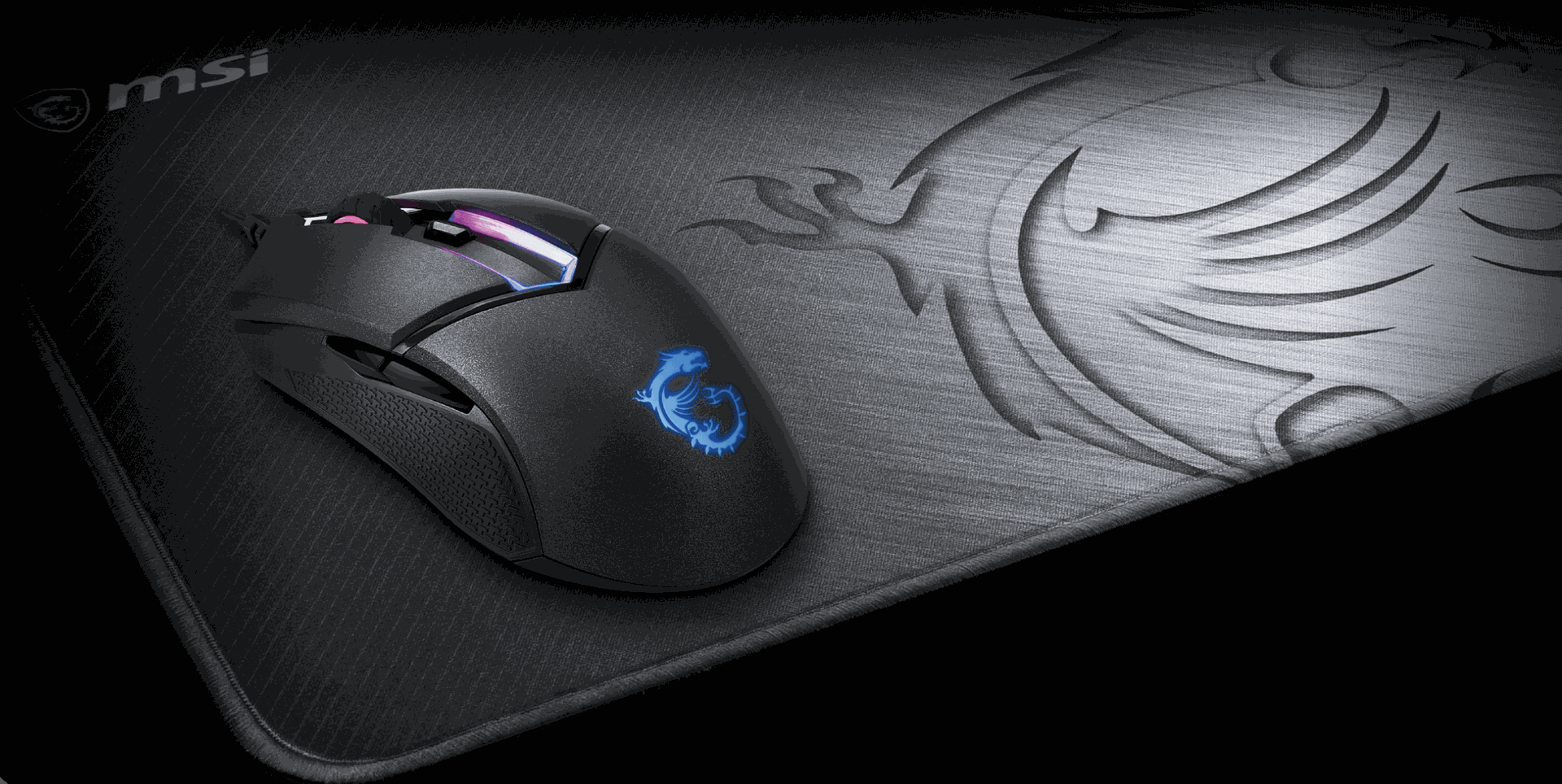 Surface soyeuse extra confortable offrant douceur et souplesse pour vos sessions de jeu sur le tapis MSI Agility chez FlowUP