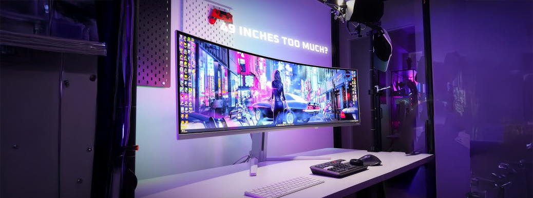 Installation setup avec écran incurvé ultra large 49 pouces pour une expérience de jeu panoramique immersive sur PC gamer FlowUP